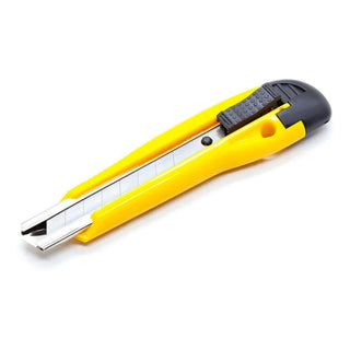 Cutter Blister Generico Knife" de 18 mm ancho - largo 100 mm 1 u